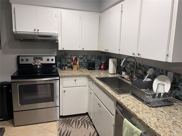 2224 BAHIA VISTA STREET E6, Sarasota, FL 34239