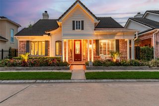 712 Harborside Way, Kemah, TX 77565