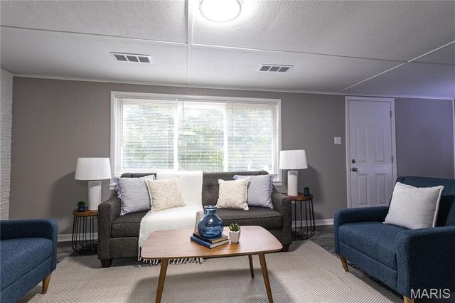 63 Patricia Place, Fenton, MO 63026