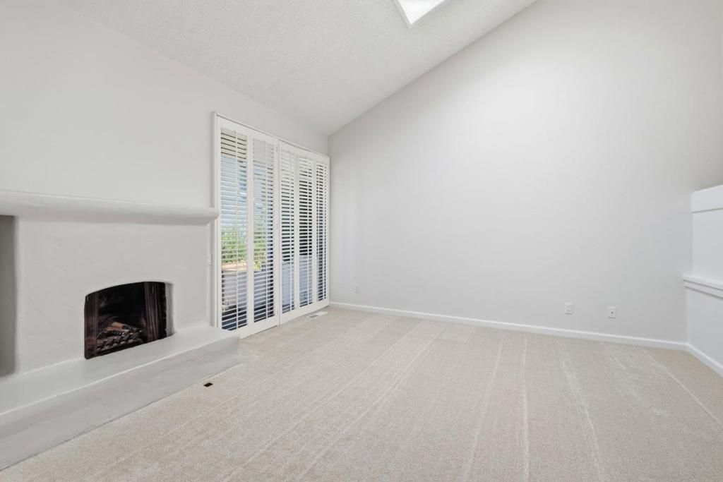 Image 7 of property listing at 995 Via Tornasol, Aptos, CA 95003