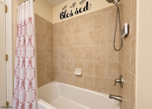 27 Keenan St, Franklin Twp., NJ 08873