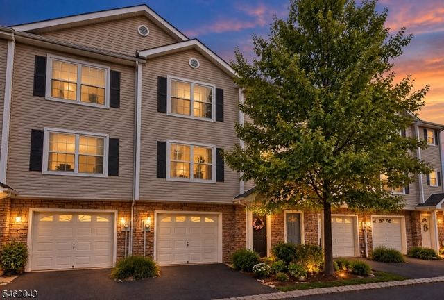 27 Keenan St, Franklin Twp., NJ 08873