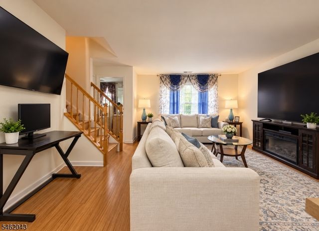 27 Keenan St, Franklin Twp., NJ 08873