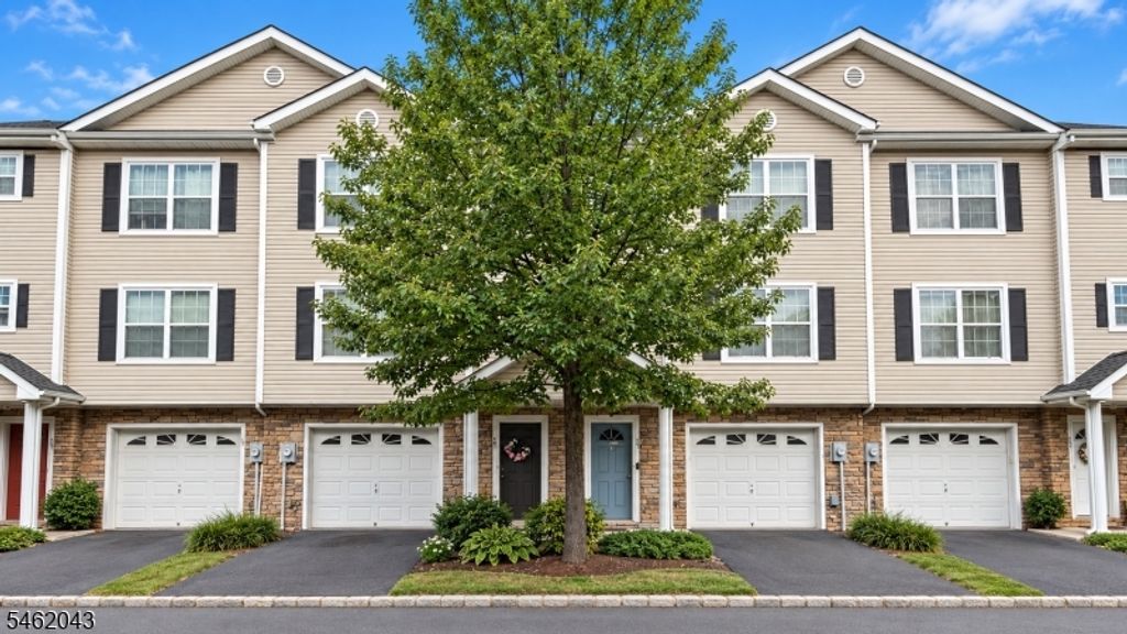 27 Keenan St, Franklin Twp., NJ 08873