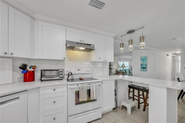 2100 KINGS HIGHWAY 886, Port Charlotte, FL 33980