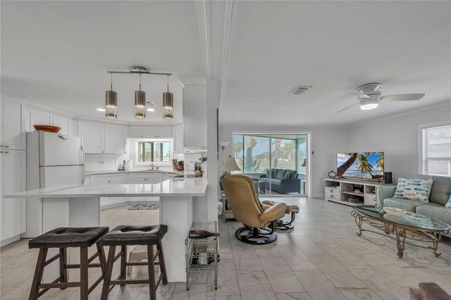 2100 KINGS HIGHWAY 886, Port Charlotte, FL 33980