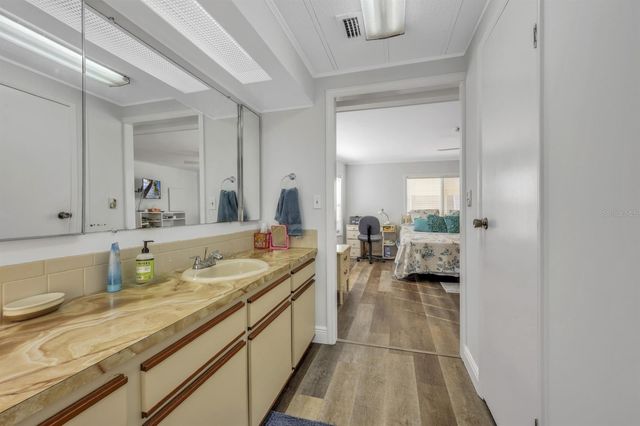 2100 KINGS HIGHWAY 886, Port Charlotte, FL 33980