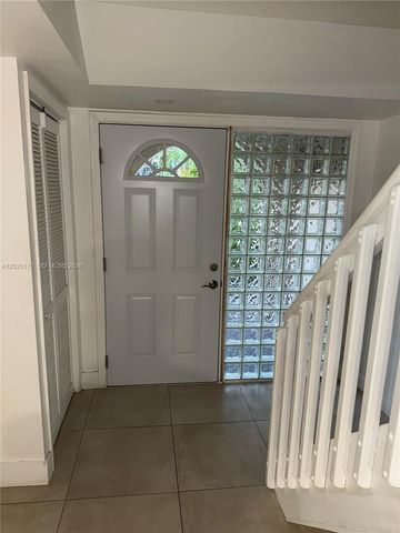 13759 SW 160th St 24, Miami, FL 33177