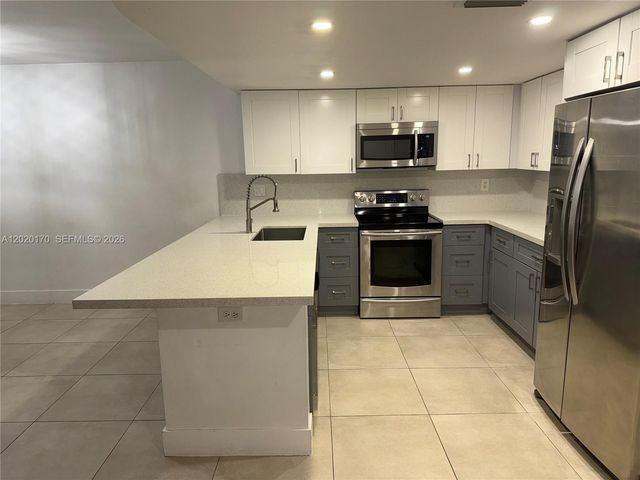 13759 SW 160th St 24, Miami, FL 33177