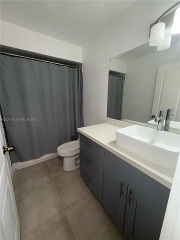 13759 SW 160th St 24, Miami, FL 33177