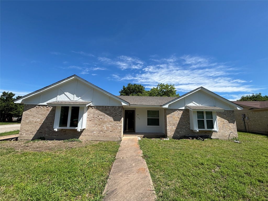 1153 Tracy Lane, Lancaster, TX 75134