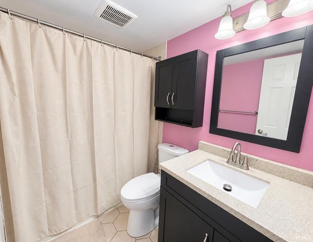 119 S Glenwood Avenue, Bloomington, IN 47408