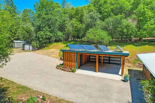 11860 Surrey Dr, Grass Valley, CA 95949