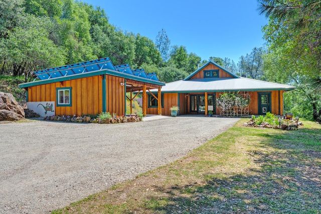 11860 Surrey Dr, Grass Valley, CA 95949