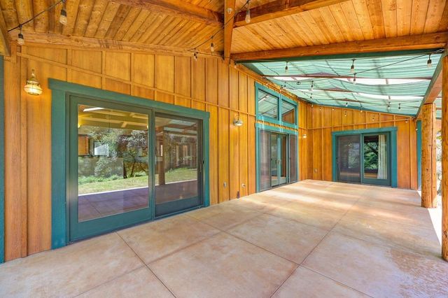 11860 Surrey Dr, Grass Valley, CA 95949