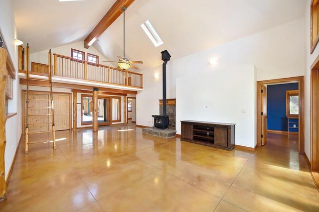 11860 Surrey Dr, Grass Valley, CA 95949