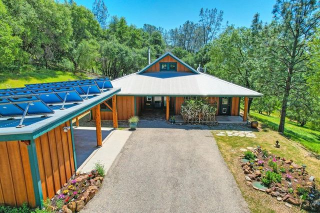 11860 Surrey Dr, Grass Valley, CA 95949