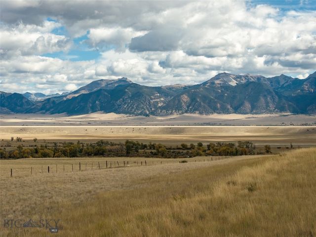 102 Diamondback Road, Ennis, MT 59729