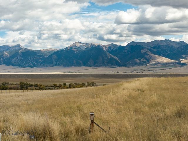 102 Diamondback Road, Ennis, MT 59729