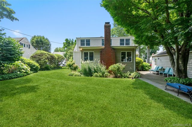21 Circle Drive, Glen Cove, NY 11542