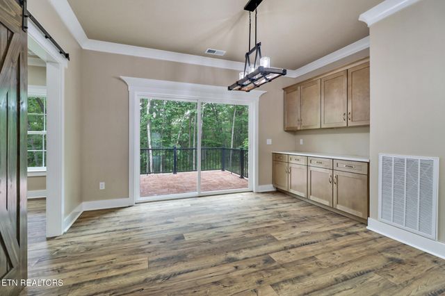 630 Lakeview Drive, Crossville, TN 38558