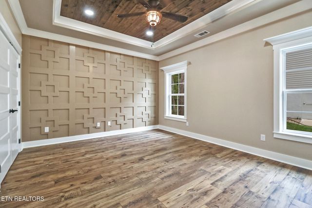 630 Lakeview Drive, Crossville, TN 38558