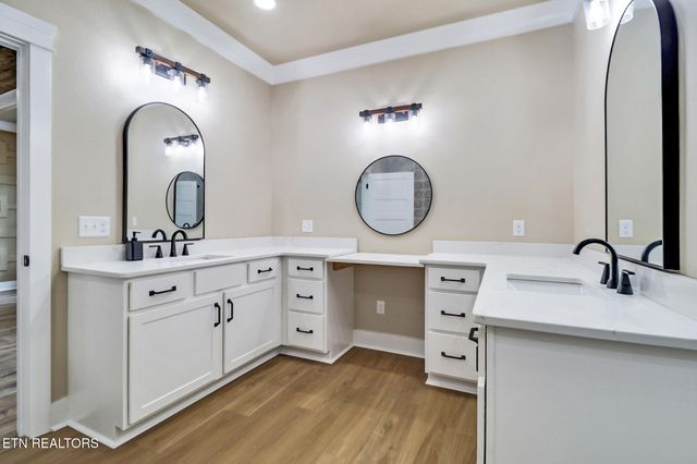 630 Lakeview Drive, Crossville, TN 38558