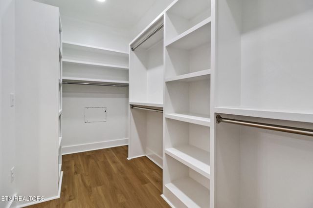 630 Lakeview Drive, Crossville, TN 38558