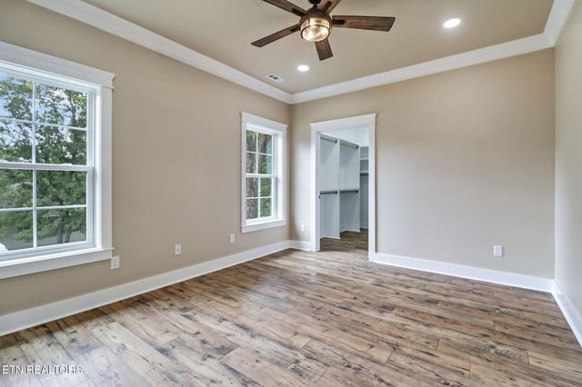 630 Lakeview Drive, Crossville, TN 38558