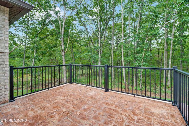 630 Lakeview Drive, Crossville, TN 38558