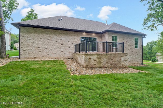 630 Lakeview Drive, Crossville, TN 38558