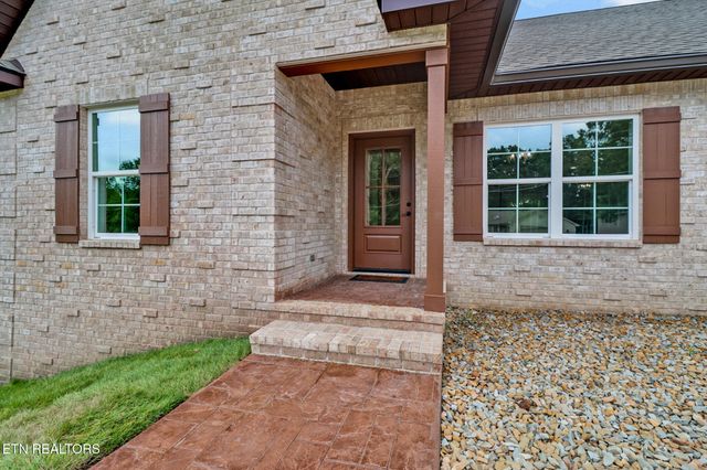 630 Lakeview Drive, Crossville, TN 38558