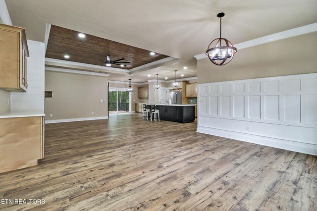 630 Lakeview Drive, Crossville, TN 38558