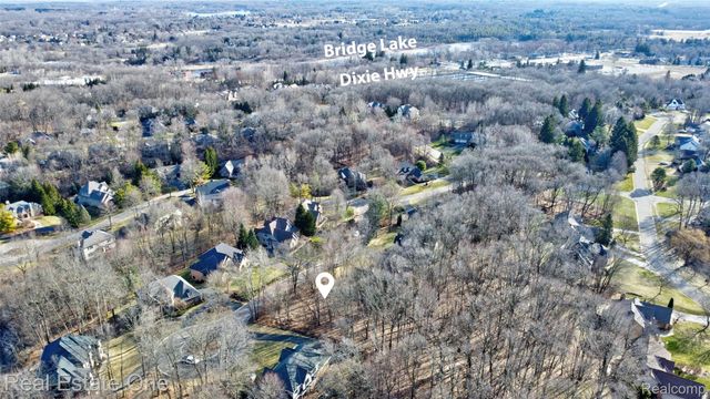 9889 Kingston Ridge, Springfield Charter Township, MI 48348