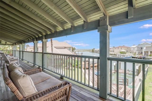 488 Margo Lane, Port Aransas, TX 78373