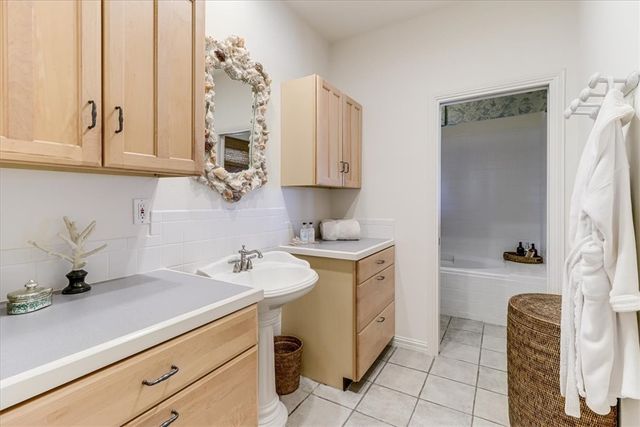 488 Margo Lane, Port Aransas, TX 78373