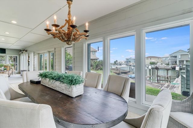 488 Margo Lane, Port Aransas, TX 78373