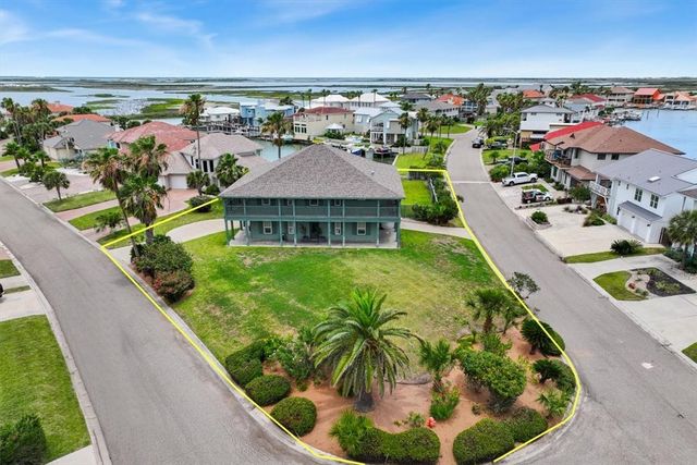 488 Margo Lane, Port Aransas, TX 78373