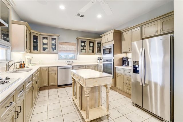 488 Margo Lane, Port Aransas, TX 78373