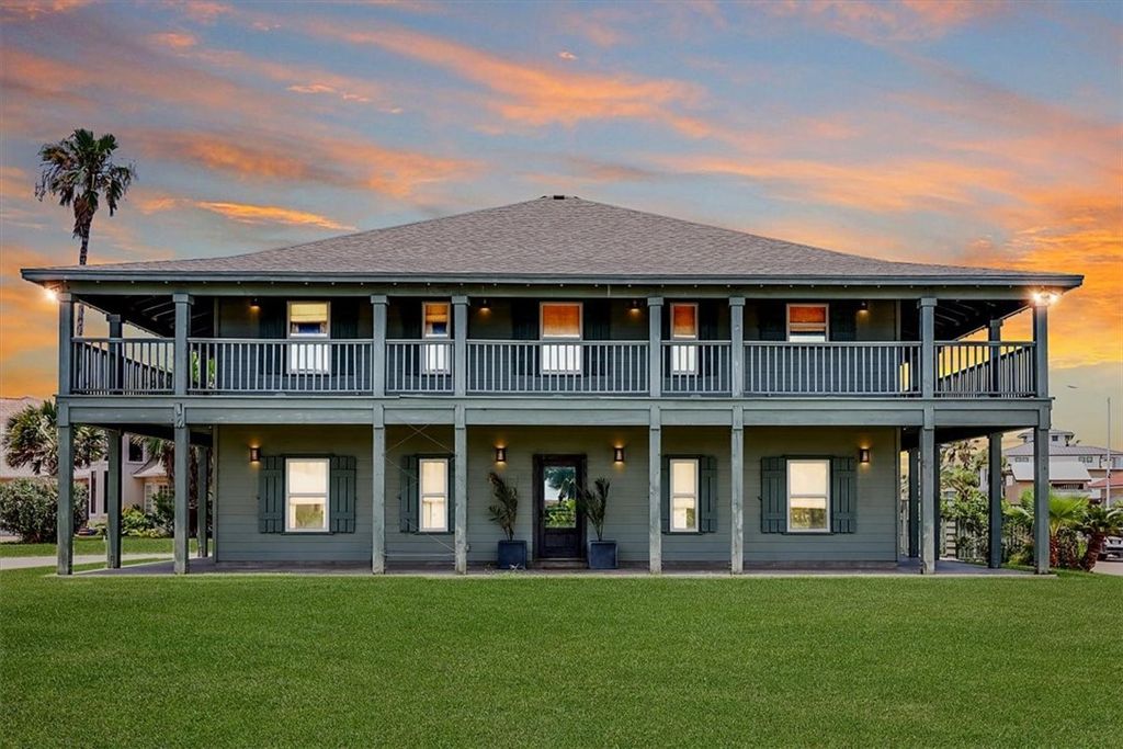 488 Margo Lane, Port Aransas, TX 78373