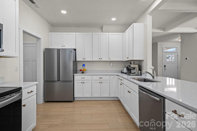 55 N Christie Court, Fletcher, NC 28732