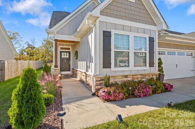 55 N Christie Court, Fletcher, NC 28732