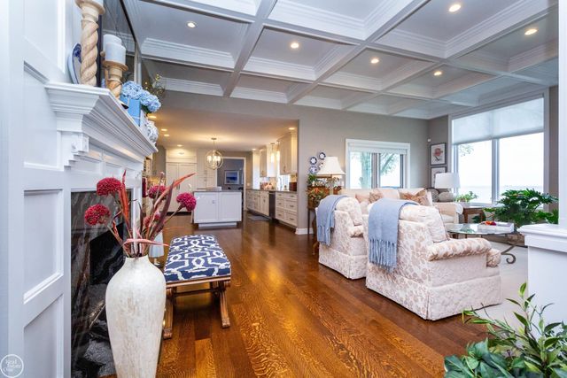 29303 S Seaway Court, Harrison Twp, MI 48045