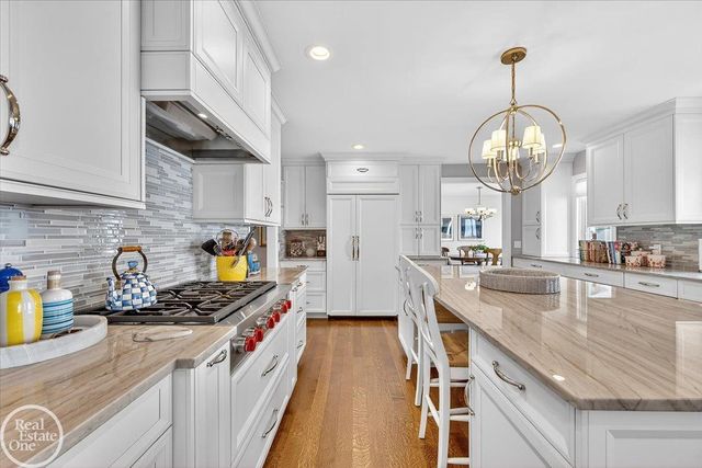 29303 S Seaway Court, Harrison Twp, MI 48045