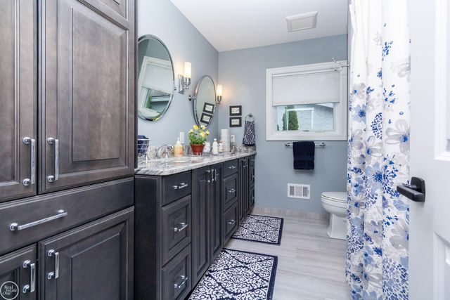 29303 S Seaway Court, Harrison Twp, MI 48045