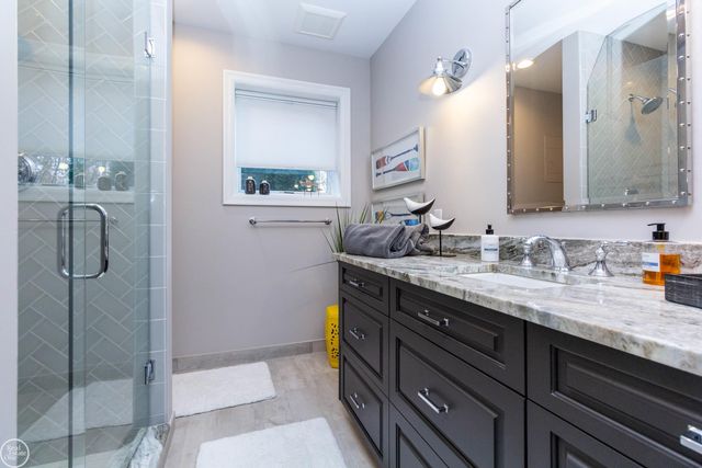29303 S Seaway Court, Harrison Twp, MI 48045