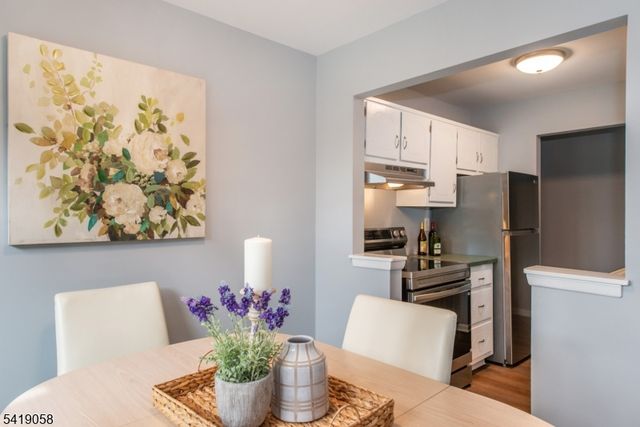 100 Pierson Miller Dr 9, Pompton Lakes Boro, NJ 07442