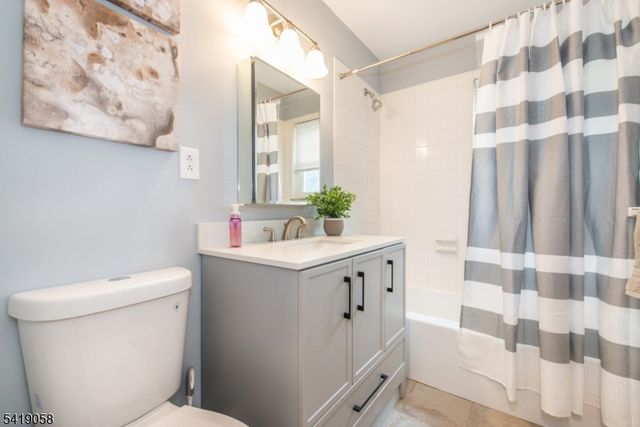 100 Pierson Miller Dr 9, Pompton Lakes Boro, NJ 07442