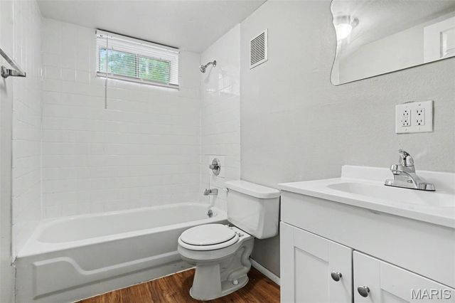 2523 Auburnhill Court, Florissant, MO 63031