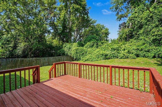 2523 Auburnhill Court, Florissant, MO 63031